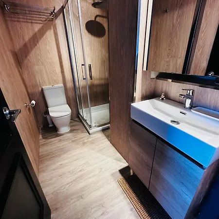 Salles Duplex 45 * Л'Эстартит