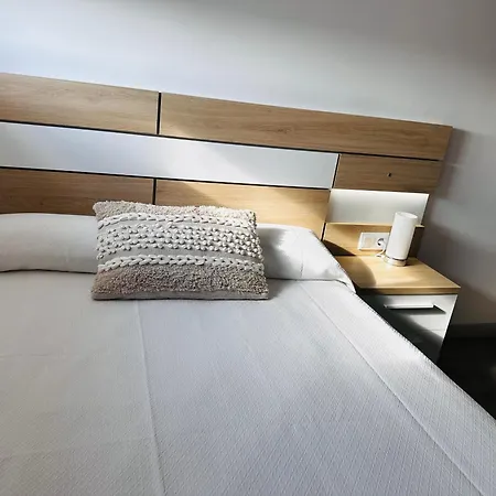 Salles Duplex 45 * ל'אסטרטיט
