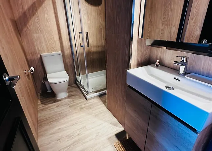 Salles Duplex 45 * ל'אסטרטיט